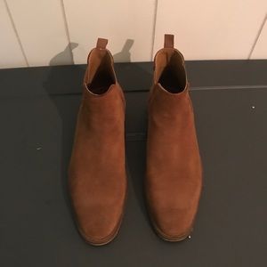 SIZE 9.5 ALDO CHELSEA BOOT (TAN)